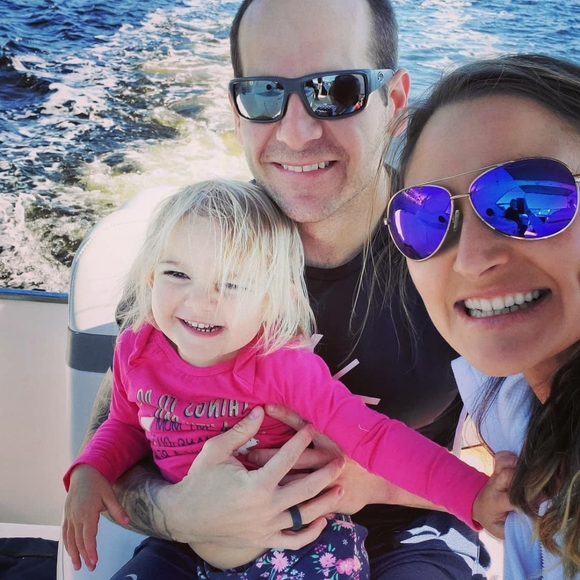 Meet your Posher, Jenny - Picture 3 of 4